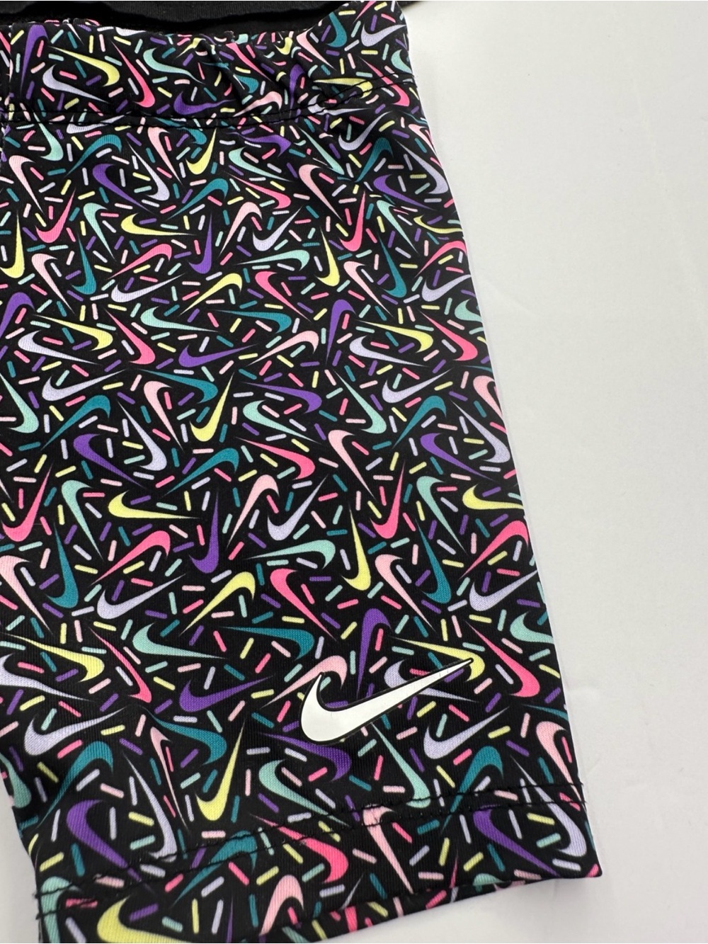 Nike Toddler Girls 2-Piece Outfit Set Run Wild Tee & Dri-FIT Bike Shorts 24M - Picture 4 of 7